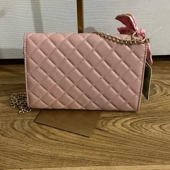 Badgley Mischka Pink Crossbody Bag with Diamond Quilting & Round Studs. NWTs - Picture 4 of 7